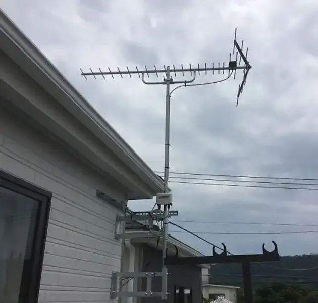 注文住宅の地デジ八木式アンテナ設置工事の写真 注文住宅での地デジ八木式アンテナの設置工事